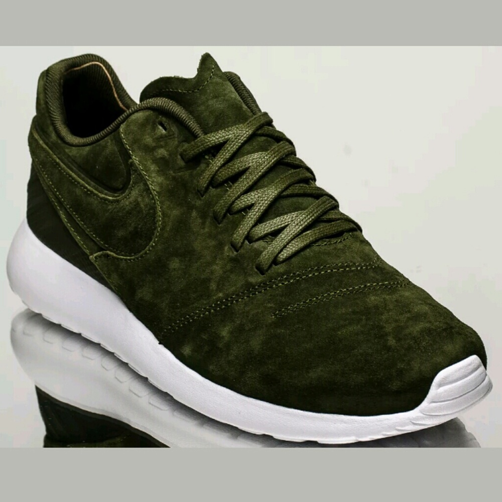 Nike size 8.5 Legion Tempo 5